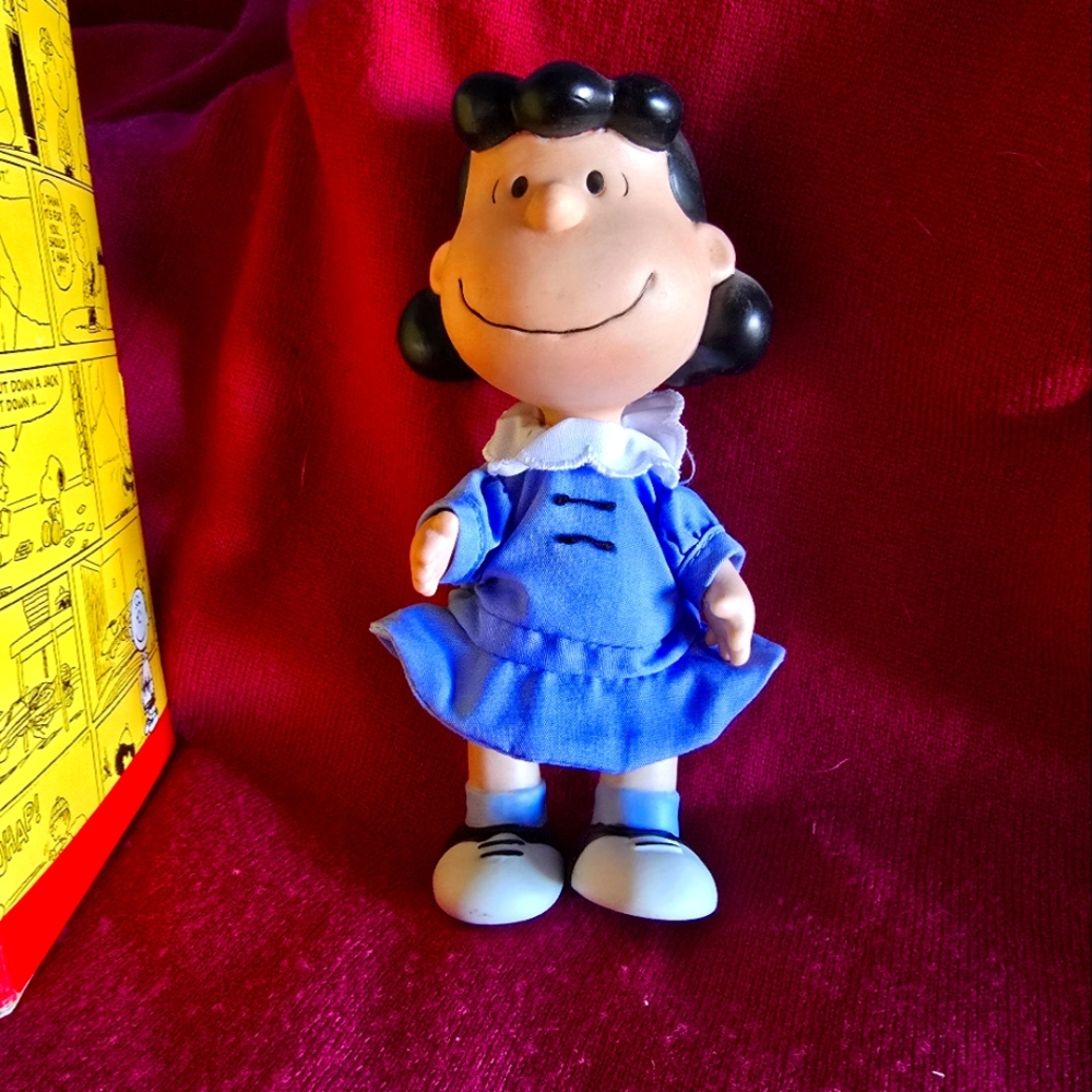 Hallmark Lucy Hidged Doll